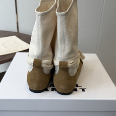 Isabel Marant 伊莎贝尔 26ss 少女感 一眼就心动 一脚蹬平底短靴 isabel marant Isabel Marant 伊莎贝尔 26ss 少女感 一眼就心动 一脚蹬平底短靴 isabel marant