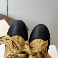 Isabel Marant 伊莎贝尔 26ss 少女感 一眼就心动 一脚蹬平底短靴 isabel marant Isabel Marant 伊莎贝尔 26ss 少女感 一眼就心动 一脚蹬平底短靴 isabel marant
