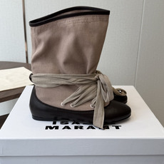 Isabel Marant 伊莎贝尔 26ss 少女感 一眼就心动 一脚蹬平底短靴 isabel marant Isabel Marant 伊莎贝尔 26ss 少女感 一眼就心动 一脚蹬平底短靴 isabel marant