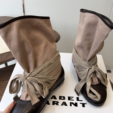 Isabel Marant 伊莎贝尔 26ss 少女感 一眼就心动 一脚蹬平底短靴 isabel marant Isabel Marant 伊莎贝尔 26ss 少女感 一眼就心动 一脚蹬平底短靴 isabel marant