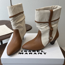 Isabel Marant 伊莎贝尔 26ss 少女感 一眼就心动 一脚蹬平底短靴 isabel marant Isabel Marant 伊莎贝尔 26ss 少女感 一眼就心动 一脚蹬平底短靴 isabel marant