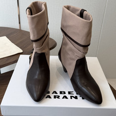 Isabel Marant 伊莎贝尔 26ss 少女感 一眼就心动 一脚蹬平底短靴 isabel marant Isabel Marant 伊莎贝尔 26ss 少女感 一眼就心动 一脚蹬平底短靴 isabel marant