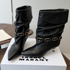 Isabel Marant 伊莎贝尔 26ss 少女感 一眼就心动 一脚蹬平底短靴 isabel marant Isabel Marant 伊莎贝尔 26ss 少女感 一眼就心动 一脚蹬平底短靴 isabel marant