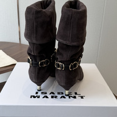 Isabel Marant 伊莎贝尔 26ss 少女感 一眼就心动 一脚蹬平底短靴 isabel marant Isabel Marant 伊莎贝尔 26ss 少女感 一眼就心动 一脚蹬平底短靴 isabel marant