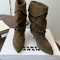 Isabel Marant 伊莎贝尔 26ss 少女感 一眼就心动 一脚蹬平底短靴 isabel marant Isabel Marant 伊莎贝尔 26ss 少女感 一眼就心动 一脚蹬平底短靴 isabel marant
