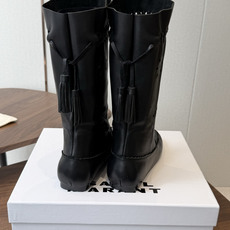 Isabel Marant 伊莎贝尔 26ss 少女感 一眼就心动 一脚蹬平底短靴 isabel marant Isabel Marant 伊莎贝尔 26ss 少女感 一眼就心动 一脚蹬平底短靴 isabel marant