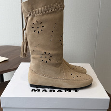 Isabel Marant 伊莎贝尔 26ss 少女感 一眼就心动 一脚蹬平底短靴 isabel marant Isabel Marant 伊莎贝尔 26ss 少女感 一眼就心动 一脚蹬平底短靴 isabel marant