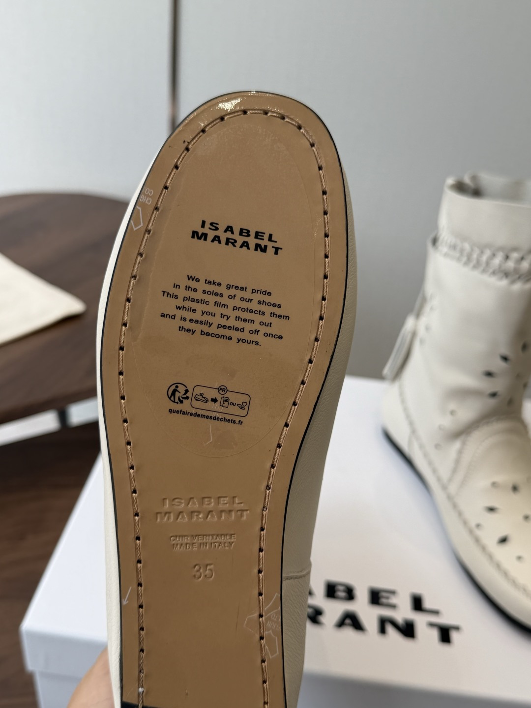 Isabel Marant  伊莎贝尔 26ss 少女感  一眼就心动 一脚蹬平底短靴  isabel marant  