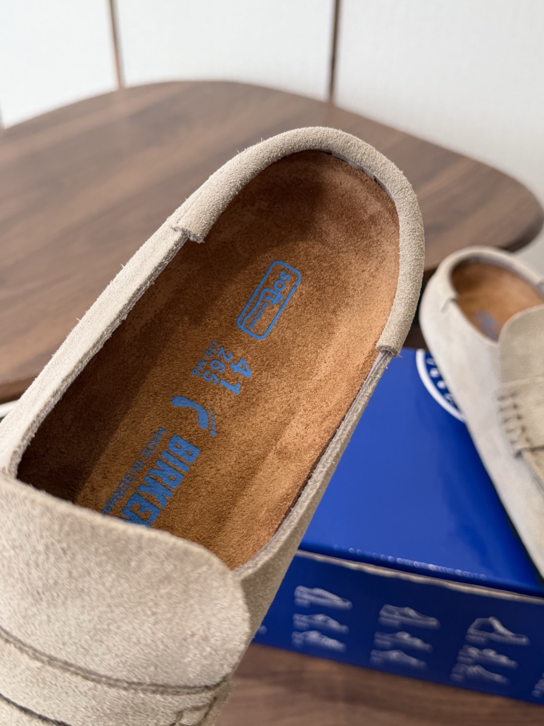 Birkenstock 26ss 新款 勃肯 情侣款 包头拖 这个品牌刚出我就心动了 代购找很久才买到货，真的一鞋难求，