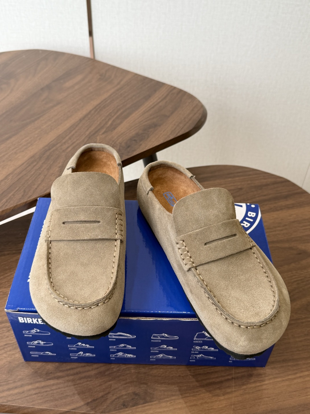 Birkenstock 26ss 新款 勃肯 情侣款 包头拖 这个品牌刚出我就心动了 代购找很久才买到货,真的一鞋难求, Birkenstock 26ss 新款 勃肯 情侣款 包头拖 这个品牌刚出我就心动了 代购找很久才买到货,真的一鞋难求,