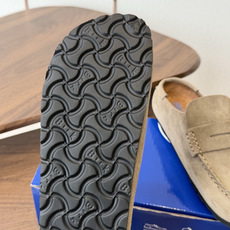 Birkenstock 26ss 新款 勃肯 情侣款 包头拖 这个品牌刚出我就心动了 代购找很久才买到货,真的一鞋难求, Birkenstock 26ss 新款 勃肯 情侣款 包头拖 这个品牌刚出我就心动了 代购找很久才买到货,真的一鞋难求,