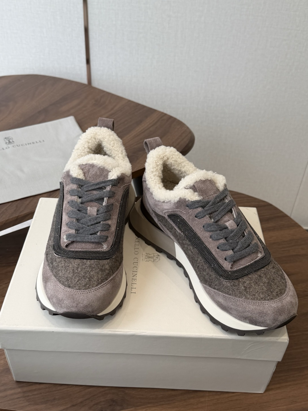 Brunello Cucinelli 26ss最新 Bc 系带 羊毛休闲鞋 鞋面进口麂皮/进口牛皮 内里进口羊毛/羊 Brunello Cucinelli 26ss最新 Bc 系带 羊毛休闲鞋 鞋面进口麂皮/进口牛皮 内里进口羊毛/羊