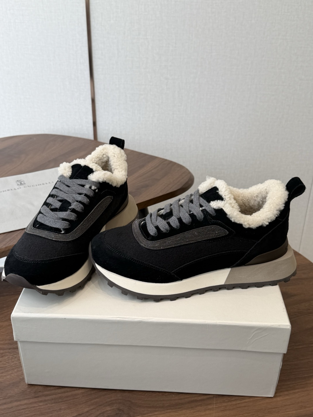 Brunello Cucinelli 26ss最新 Bc 系带 羊毛休闲鞋 鞋面进口麂皮/进口牛皮 内里进口羊毛/羊 Brunello Cucinelli 26ss最新 Bc 系带 羊毛休闲鞋 鞋面进口麂皮/进口牛皮 内里进口羊毛/羊