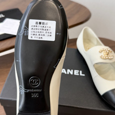 CHANEL 香奈儿 26ss 圆头 金属扣玛丽珍 单鞋 第一眼看上就被种草了根据天气变化自由穿搭!套上袜套春夏秒变可 CHANEL 香奈儿 26ss 圆头 金属扣玛丽珍 单鞋 第一眼看上就被种草了根据天气变化自由穿搭!套上袜套春夏秒变可