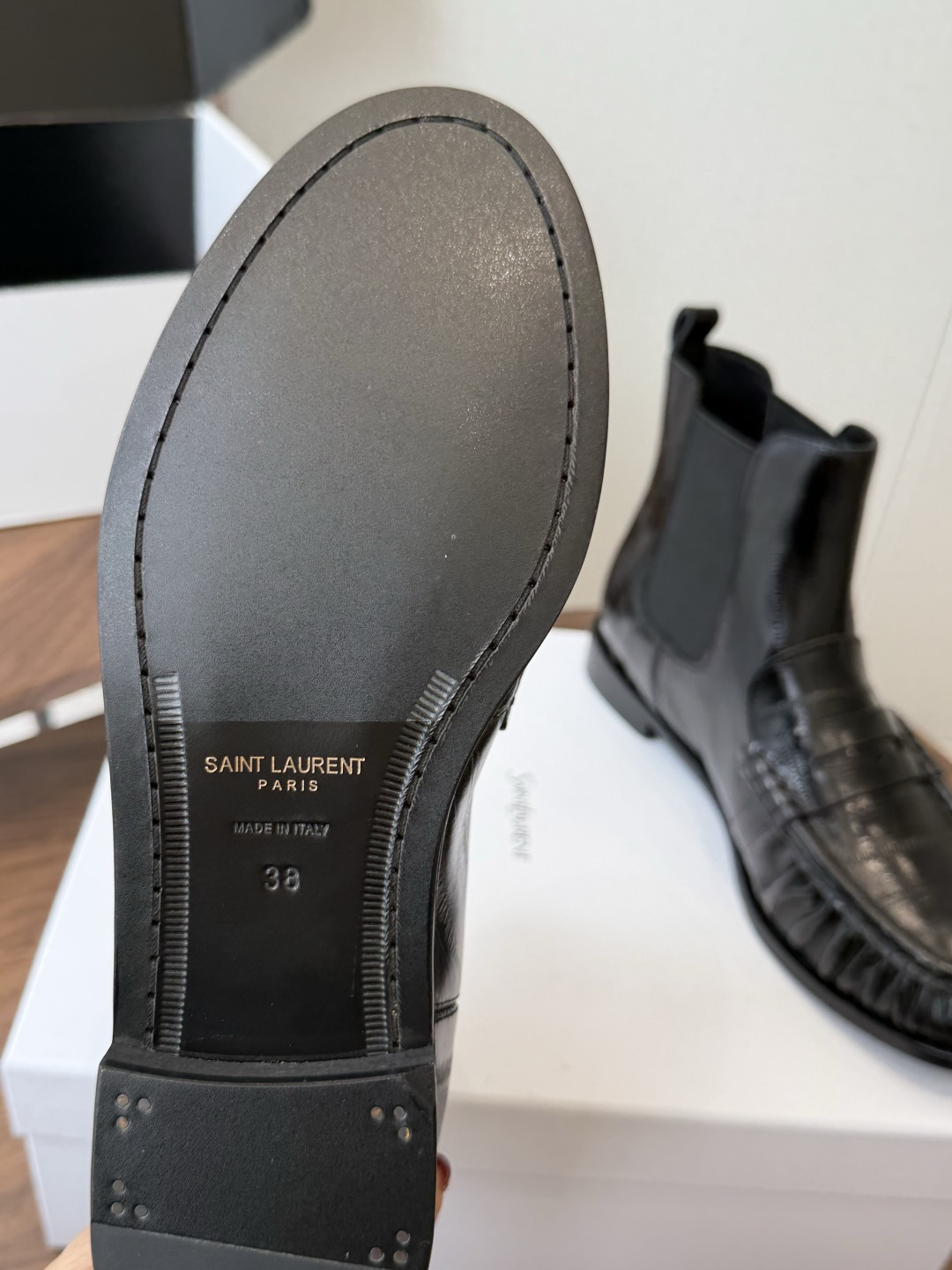 (⚠️官网同步✈️盒包装) YSL Yves Saint Laurent (杨树林)大爆款情侣 樂福鞋小牛皮制造 平 (⚠️官网同步✈️盒包装) YSL Yves Saint Laurent (杨树林)大爆款情侣 樂福鞋小牛皮制造 平