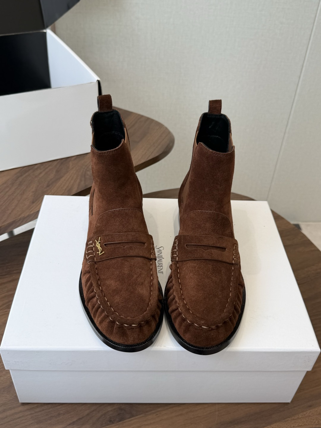 （⚠️官网同步✈️盒包装） YSL Yves Saint Laurent  (杨树林）大爆款情侣 樂福鞋小牛皮制造  平