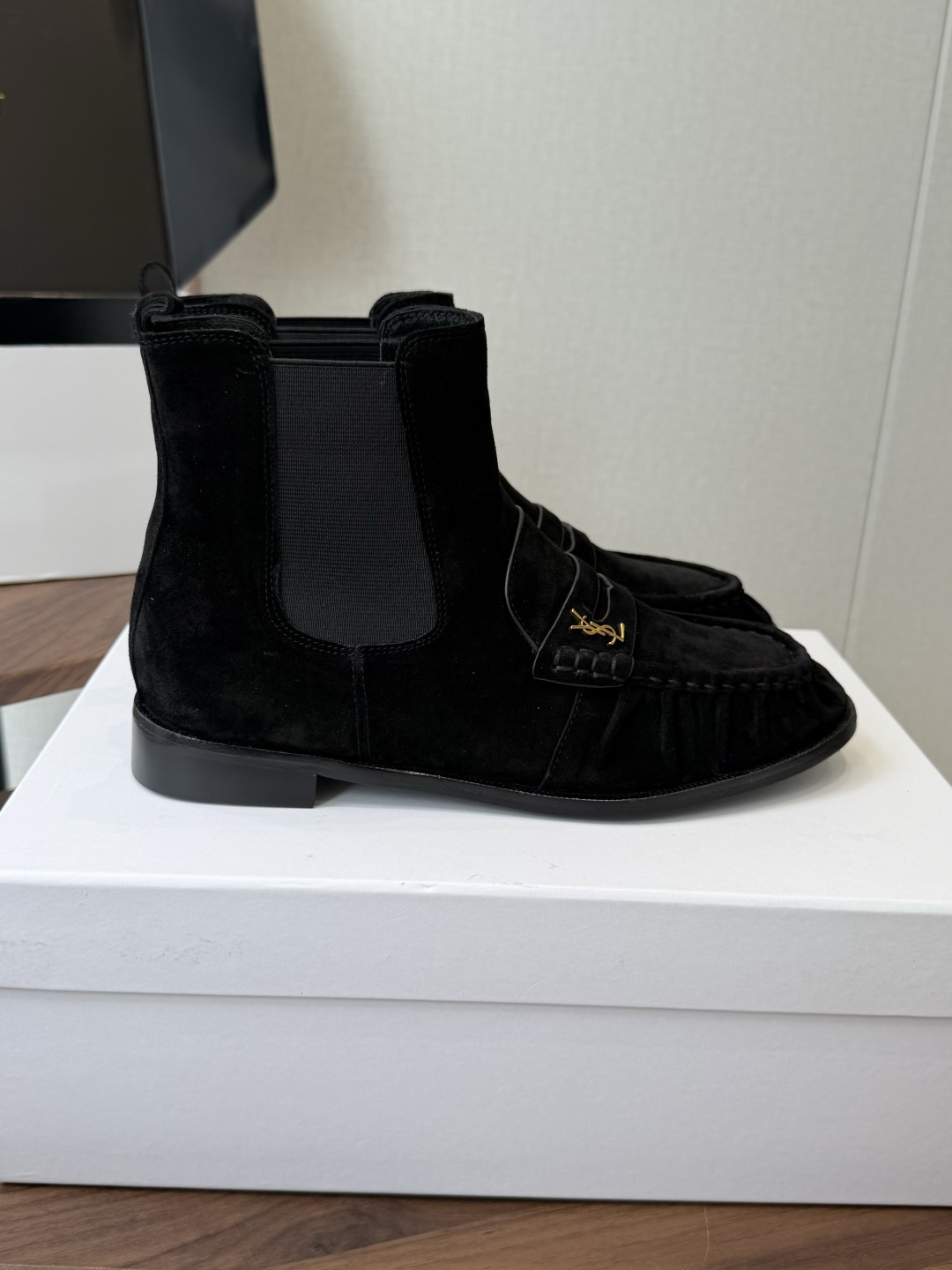 （⚠️官网同步✈️盒包装） YSL Yves Saint Laurent  (杨树林）大爆款情侣 樂福鞋小牛皮制造  平