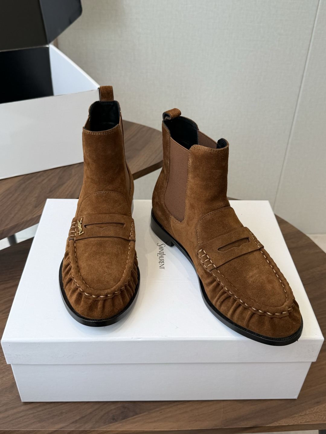 (⚠️官网同步✈️盒包装) YSL Yves Saint Laurent (杨树林)大爆款情侣 樂福鞋小牛皮制造 平 (⚠️官网同步✈️盒包装) YSL Yves Saint Laurent (杨树林)大爆款情侣 樂福鞋小牛皮制造 平