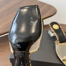 Saint Laurent / 圣罗兰LeeYSL 26ss姐姐的美丽尤物又是人间圣罗兰 Rose同款的高跟鞋凉鞋拖鞋化 Saint Laurent / 圣罗兰LeeYSL 26ss姐姐的美丽尤物又是人间圣罗兰 Rose同款的高跟鞋凉鞋拖鞋化