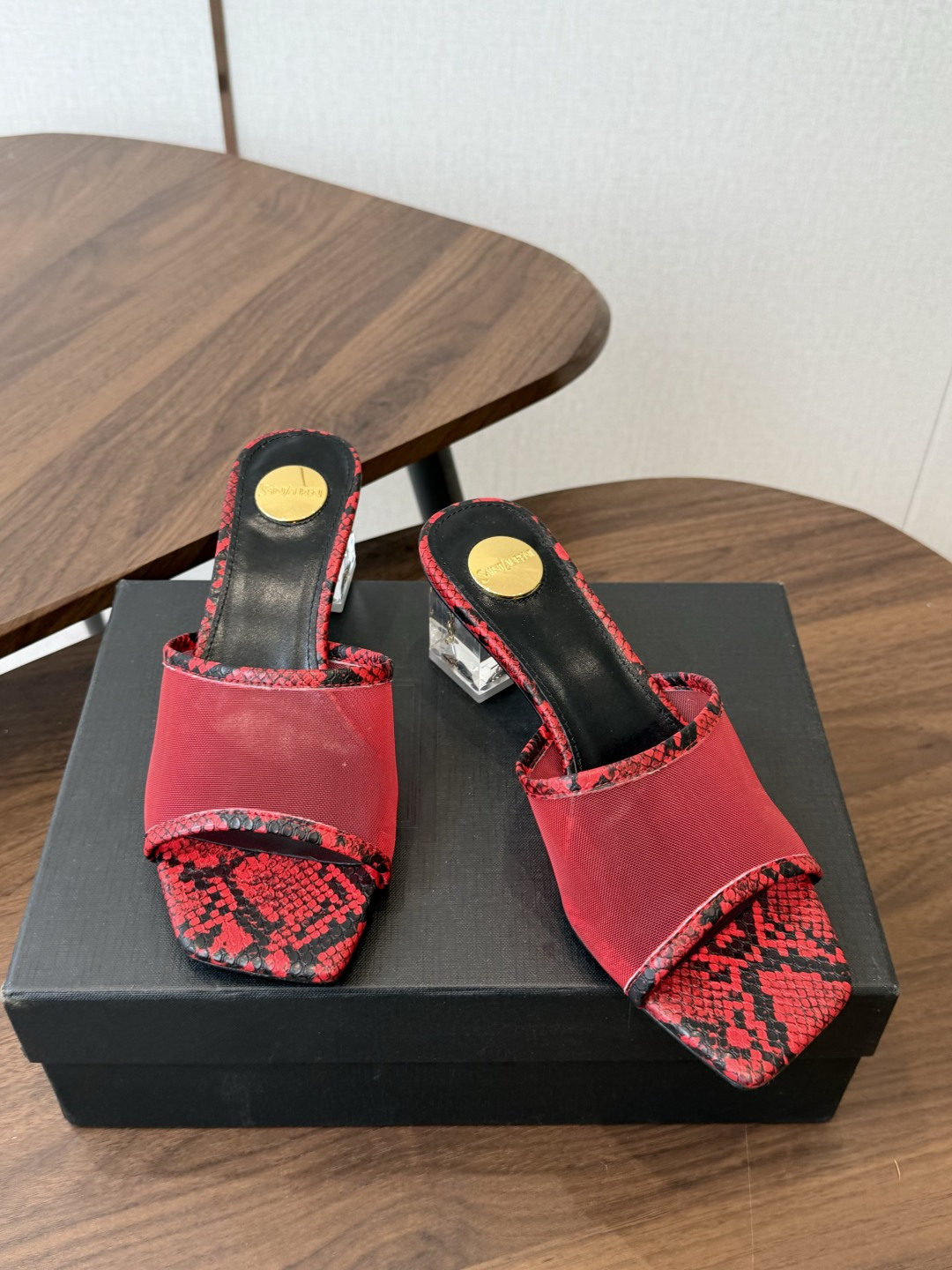 Saint Laurent / 圣罗兰LeeYSL 26ss姐姐的美丽尤物又是人间圣罗兰 Rose同款的高跟鞋凉鞋拖鞋化