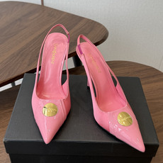 Saint Laurent / 圣罗兰LeeYSL姐姐的美丽尤物又是人间圣罗兰 Rose同款的高跟鞋凉鞋拖鞋化很好修饰脚 Saint Laurent / 圣罗兰LeeYSL姐姐的美丽尤物又是人间圣罗兰 Rose同款的高跟鞋凉鞋拖鞋化很好修饰脚