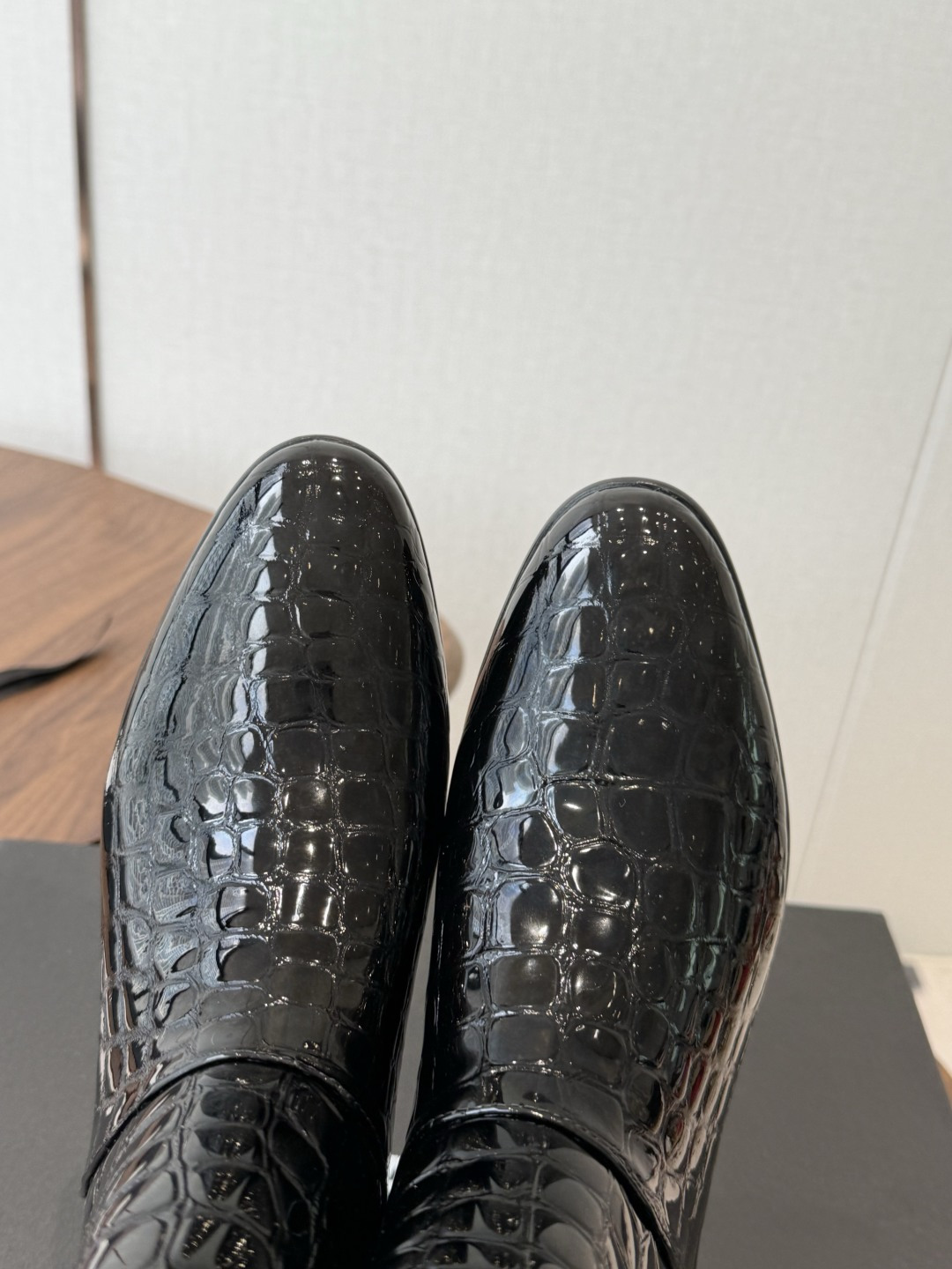 CHANEL 香奈儿 26ss 小香秋冬新款 简约 骑士靴 这款靴子真的是帅气时尚的代表 低调不失奢华!简约时尚个性又大 CHANEL 香奈儿 26ss 小香秋冬新款 简约 骑士靴 这款靴子真的是帅气时尚的代表 低调不失奢华!简约时尚个性又大