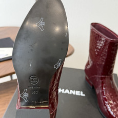 CHANEL 香奈儿 26ss 小香秋冬新款 简约 骑士靴 这款靴子真的是帅气时尚的代表 低调不失奢华!简约时尚个性又大 CHANEL 香奈儿 26ss 小香秋冬新款 简约 骑士靴 这款靴子真的是帅气时尚的代表 低调不失奢华!简约时尚个性又大