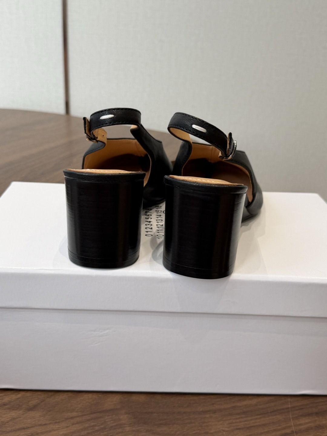 Maison Margiela丨MM6马吉拉26ss新款坡跟分趾鞋 Tabi分趾凉鞋 原版开模双层真皮鞋底 原版套楦鞋型