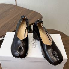 Maison Margiela丨MM6马吉拉26ss新款坡跟分趾鞋 Tabi分趾单鞋高跟鞋 原版开模双层真皮鞋底 原版套 Maison Margiela丨MM6马吉拉26ss新款坡跟分趾鞋 Tabi分趾单鞋高跟鞋 原版开模双层真皮鞋底 原版套