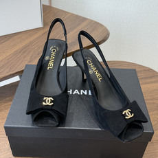 chanel 小香 26ss最新鱼嘴方头高跟鞋 蝴蝶结凉鞋 轻奢而不累脚、上脚可随意搭配春夏的服饰、更加彰显质感和品味、 chanel 小香 26ss最新鱼嘴方头高跟鞋 蝴蝶结凉鞋 轻奢而不累脚、上脚可随意搭配春夏的服饰、更加彰显质感和品味、