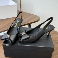 chanel 小香 26ss最新鱼嘴方头高跟鞋 蝴蝶结凉鞋 轻奢而不累脚、上脚可随意搭配春夏的服饰、更加彰显质感和品味、 chanel 小香 26ss最新鱼嘴方头高跟鞋 蝴蝶结凉鞋 轻奢而不累脚、上脚可随意搭配春夏的服饰、更加彰显质感和品味、