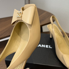 chanel 小香 26ss最新鱼嘴方头高跟鞋 蝴蝶结凉鞋 轻奢而不累脚、上脚可随意搭配春夏的服饰、更加彰显质感和品味、 chanel 小香 26ss最新鱼嘴方头高跟鞋 蝴蝶结凉鞋 轻奢而不累脚、上脚可随意搭配春夏的服饰、更加彰显质感和品味、