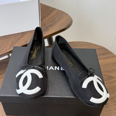 Chanel 26ss 春夏系列芭蕾舞鞋 网鞋 清凉款 非常火的大双C设计手工车线非常耗时耗力 面料:网纱/进口混种小羊 Chanel 26ss 春夏系列芭蕾舞鞋 网鞋 清凉款 非常火的大双C设计手工车线非常耗时耗力 面料:网纱/进口混种小羊
