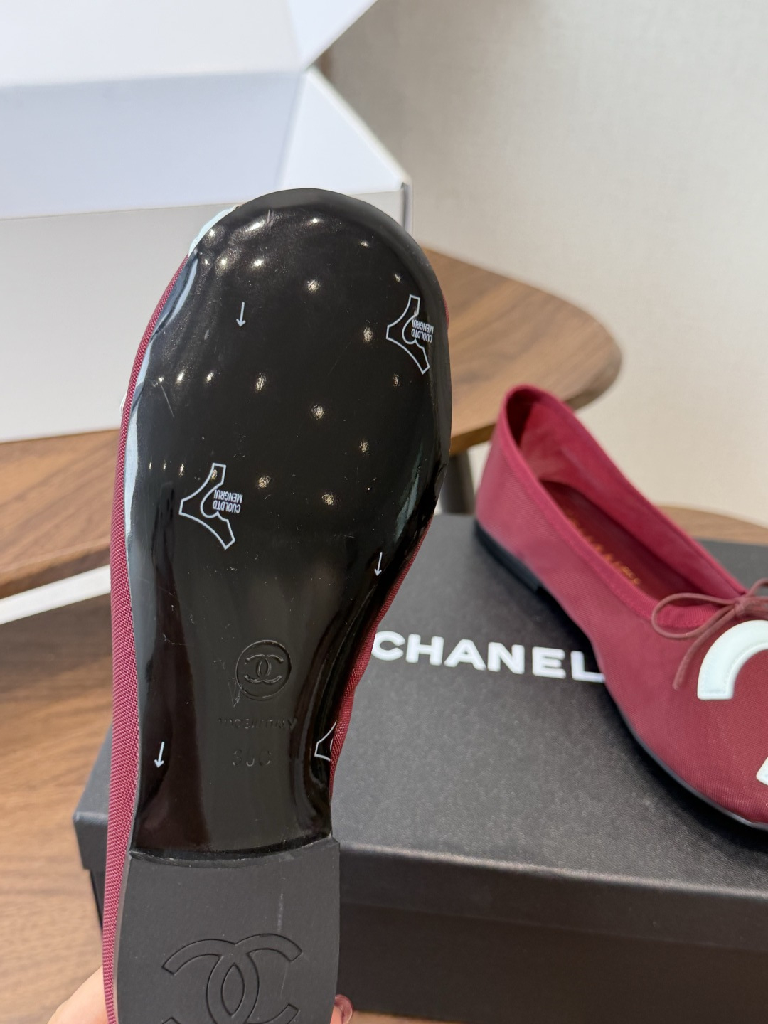 Chanel 26ss 春夏系列芭蕾舞鞋 网鞋 清凉款 非常火的大双C设计手工车线非常耗时耗力 面料:网纱/进口混种小羊 Chanel 26ss 春夏系列芭蕾舞鞋 网鞋 清凉款 非常火的大双C设计手工车线非常耗时耗力 面料:网纱/进口混种小羊