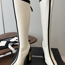 CHANEL 香奈儿 26ss 小香秋冬新款 简约 骑士靴 这款靴子真的是帅气时尚的代表 低调不失奢华!简约时尚个性又大 CHANEL 香奈儿 26ss 小香秋冬新款 简约 骑士靴 这款靴子真的是帅气时尚的代表 低调不失奢华!简约时尚个性又大