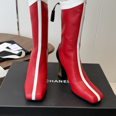 CHANEL 香奈儿 26ss 小香秋冬新款 简约 骑士靴 这款靴子真的是帅气时尚的代表 低调不失奢华!简约时尚个性又大 CHANEL 香奈儿 26ss 小香秋冬新款 简约 骑士靴 这款靴子真的是帅气时尚的代表 低调不失奢华!简约时尚个性又大