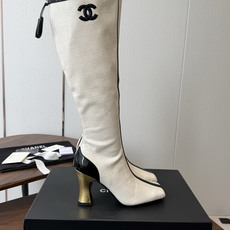 CHANEL 香奈儿 26ss 小香秋冬新款 简约 骑士靴 这款靴子真的是帅气时尚的代表 低调不失奢华!简约时尚个性又大 CHANEL 香奈儿 26ss 小香秋冬新款 简约 骑士靴 这款靴子真的是帅气时尚的代表 低调不失奢华!简约时尚个性又大