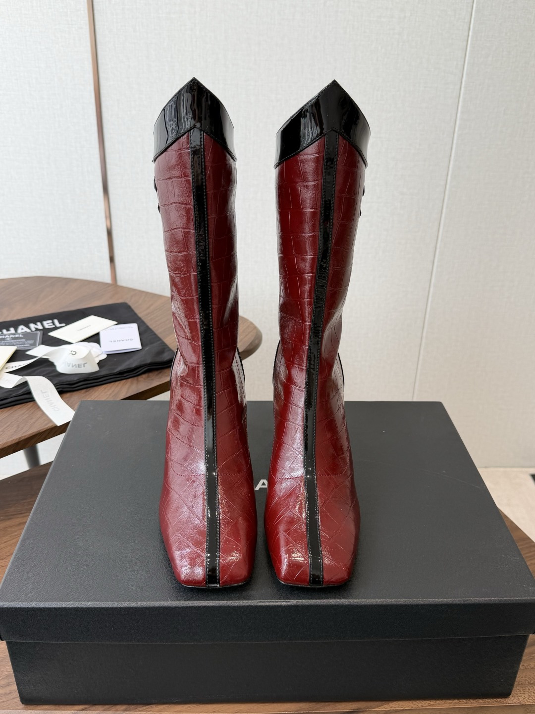 CHANEL 香奈儿 26ss 小香秋冬新款 简约 骑士靴 这款靴子真的是帅气时尚的代表 低调不失奢华！简约时尚个性又大