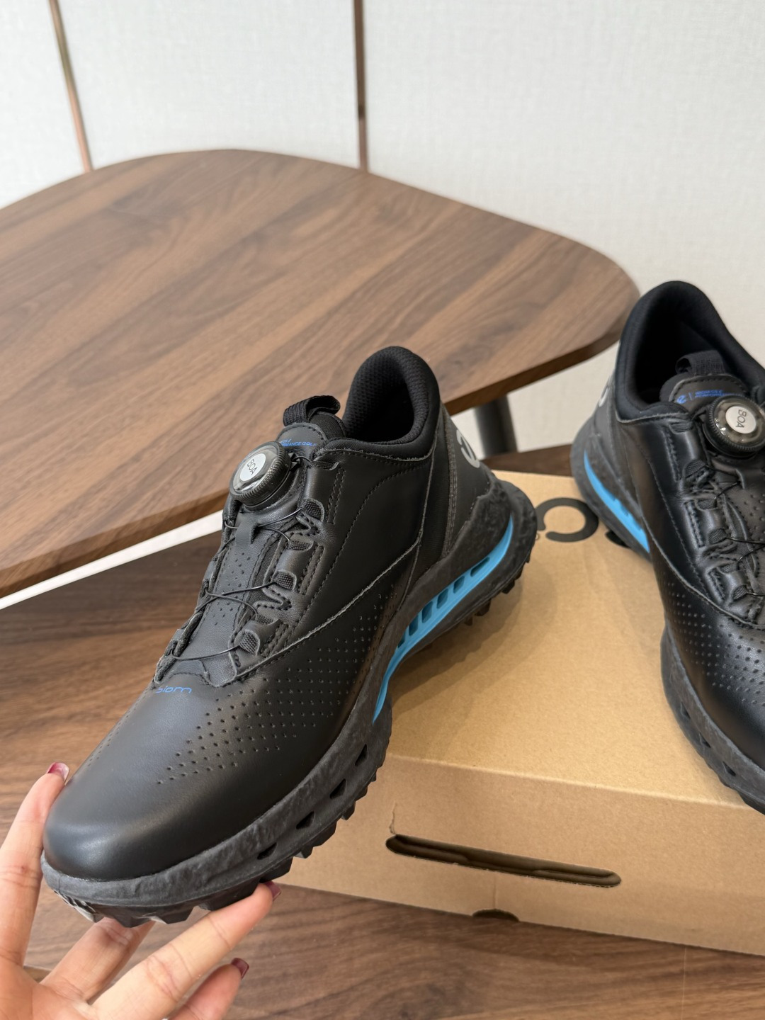 Ecco/爱步高尔夫球鞋 男26ss新品BIOM健步C5牛皮轻盈柔软透气BOA男鞋!简单的大气的鞋面设计,老钱风休闲款, Ecco/爱步高尔夫球鞋 男26ss新品BIOM健步C5牛皮轻盈柔软透气BOA男鞋!简单的大气的鞋面设计,老钱风休闲款,