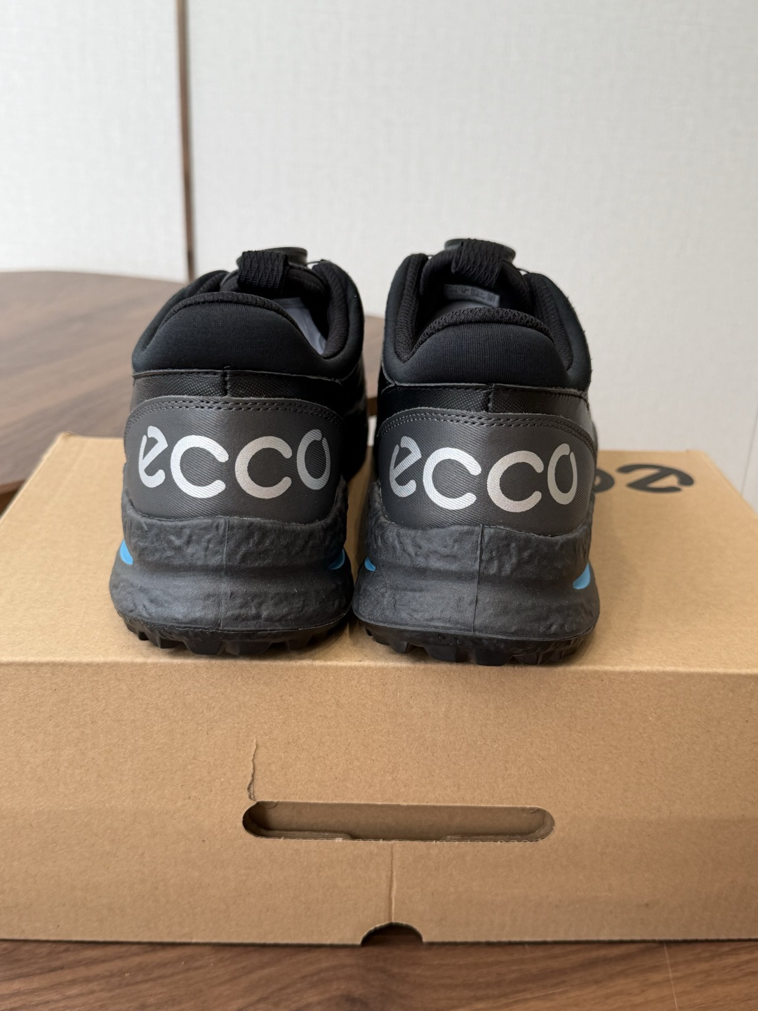 Ecco/爱步高尔夫球鞋 男26ss新品BIOM健步C5牛皮轻盈柔软透气BOA男鞋!简单的大气的鞋面设计,老钱风休闲款, Ecco/爱步高尔夫球鞋 男26ss新品BIOM健步C5牛皮轻盈柔软透气BOA男鞋!简单的大气的鞋面设计,老钱风休闲款,