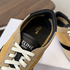 Celine 26ss 思琳新款休闲鞋德训运动鞋 充满街头感的一双鞋子,最新大C设计非常赞 这款鞋有它自己独特的设计 Celine 26ss 思琳新款休闲鞋德训运动鞋 充满街头感的一双鞋子,最新大C设计非常赞 这款鞋有它自己独特的设计