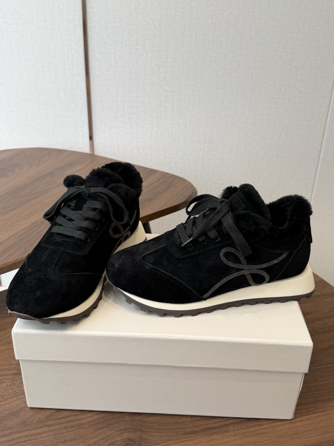 Brunello Cucinelli 26ss最新 Bc 系带 羊毛休闲鞋 鞋面进口麂皮/进口牛皮 内里进口羊毛/羊 Brunello Cucinelli 26ss最新 Bc 系带 羊毛休闲鞋 鞋面进口麂皮/进口牛皮 内里进口羊毛/羊