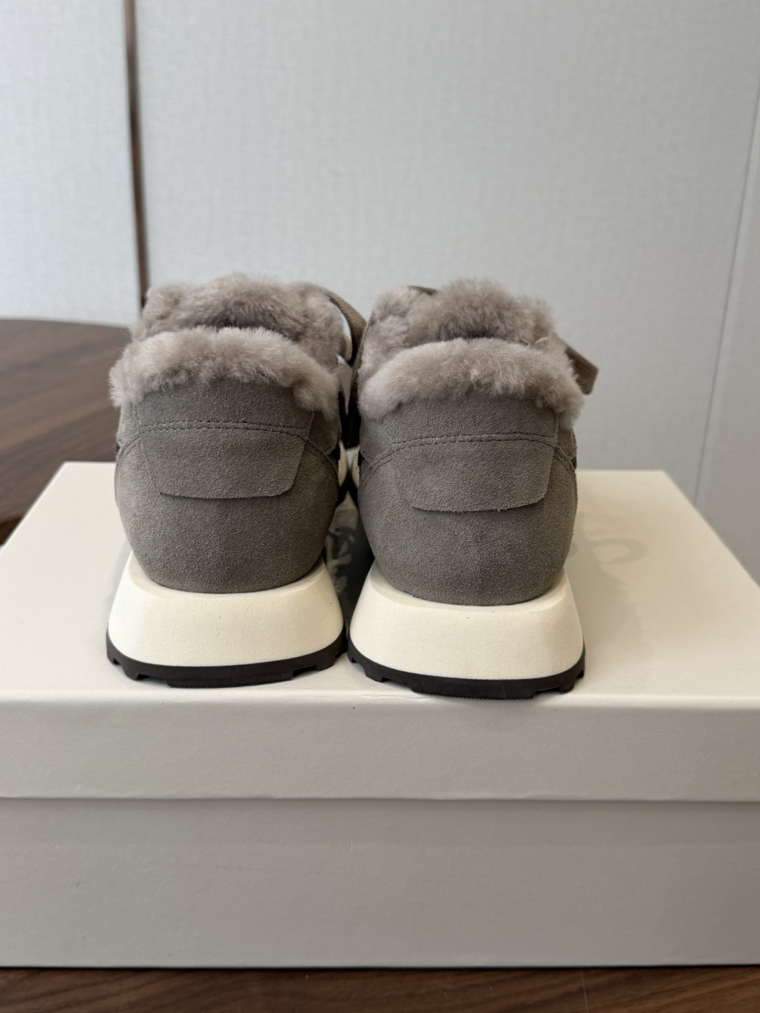 Brunello Cucinelli 26ss最新 Bc 系带 羊毛休闲鞋 鞋面进口麂皮/进口牛皮 内里进口羊毛/羊 Brunello Cucinelli 26ss最新 Bc 系带 羊毛休闲鞋 鞋面进口麂皮/进口牛皮 内里进口羊毛/羊
