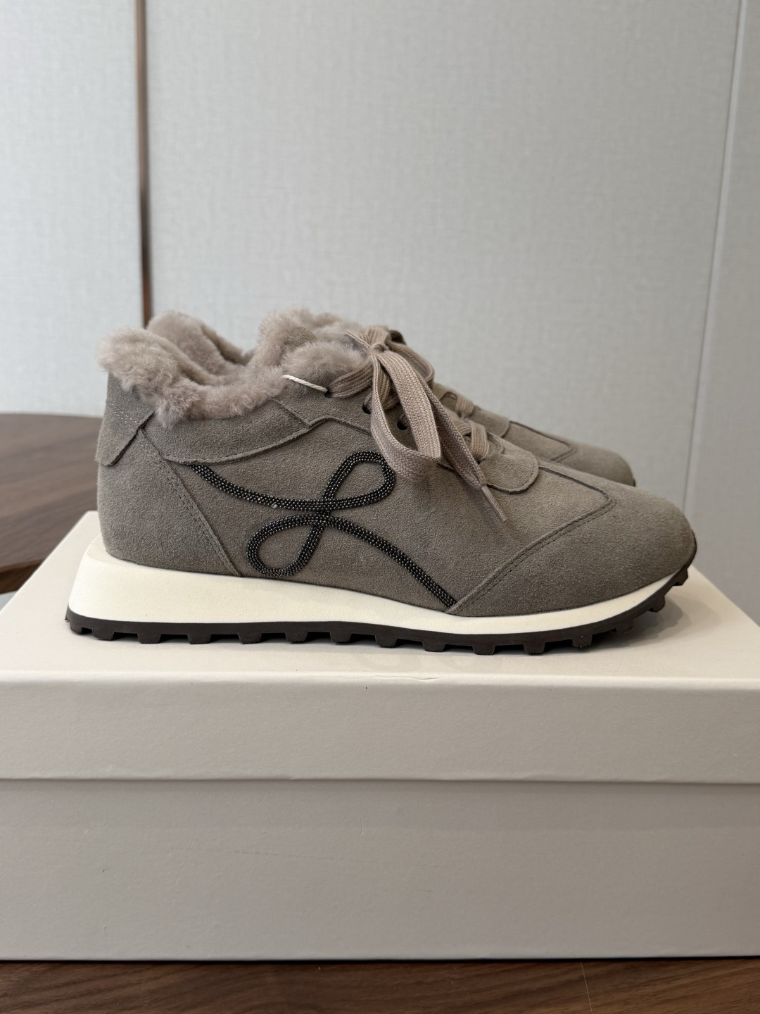 Brunello Cucinelli 26ss最新 Bc 系带 羊毛休闲鞋 鞋面进口麂皮/进口牛皮 内里进口羊毛/羊 Brunello Cucinelli 26ss最新 Bc 系带 羊毛休闲鞋 鞋面进口麂皮/进口牛皮 内里进口羊毛/羊