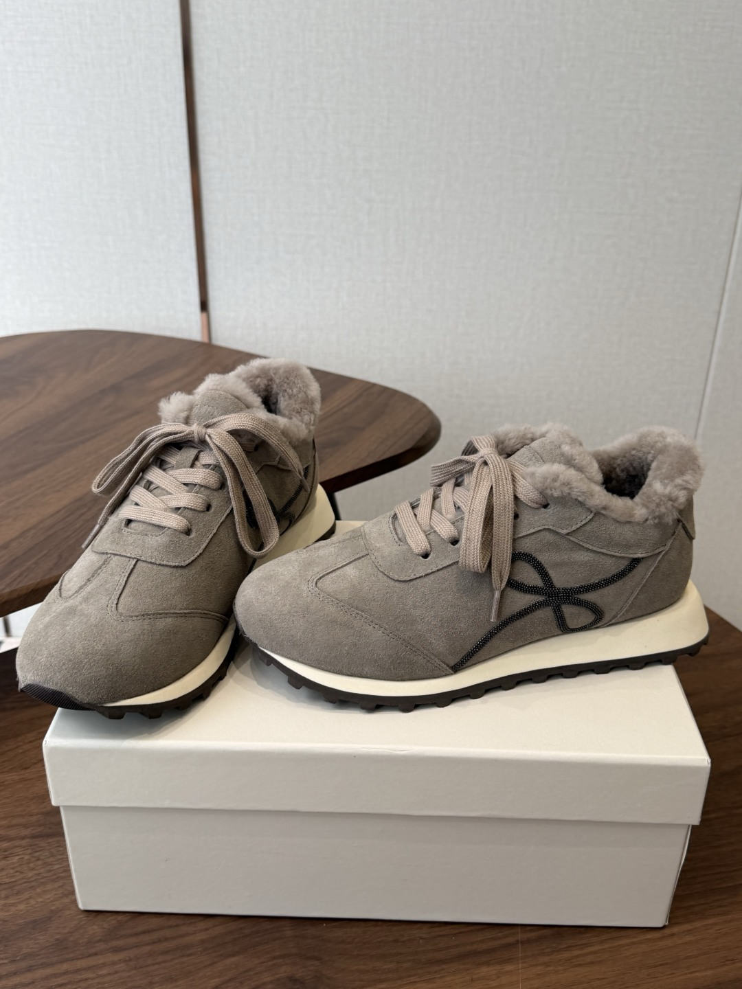 Brunello Cucinelli 26ss最新 Bc 系带 羊毛休闲鞋 鞋面进口麂皮/进口牛皮 内里进口羊毛/羊 Brunello Cucinelli 26ss最新 Bc 系带 羊毛休闲鞋 鞋面进口麂皮/进口牛皮 内里进口羊毛/羊