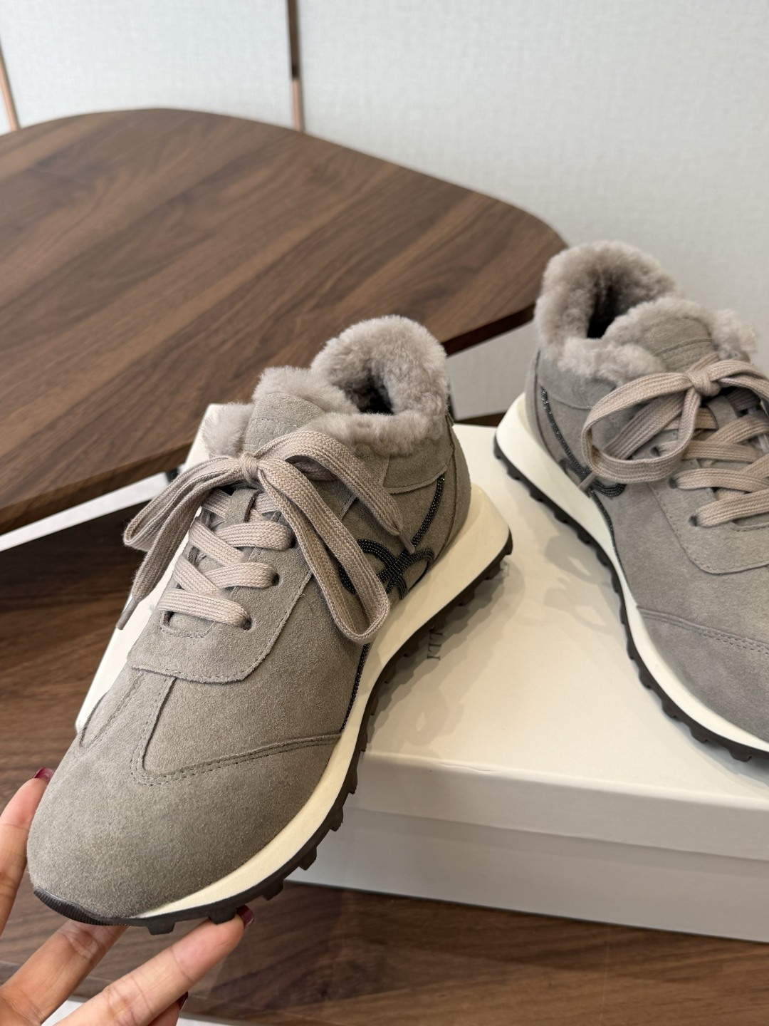 Brunello Cucinelli 26ss最新 Bc 系带 羊毛休闲鞋 鞋面进口麂皮/进口牛皮 内里进口羊毛/羊 Brunello Cucinelli 26ss最新 Bc 系带 羊毛休闲鞋 鞋面进口麂皮/进口牛皮 内里进口羊毛/羊