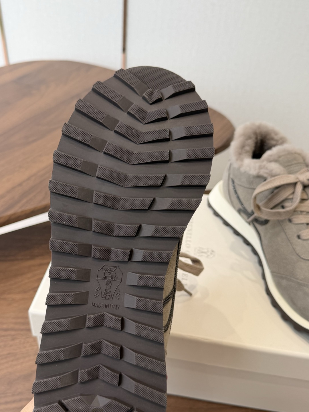 Brunello Cucinelli 26ss最新 Bc 系带 羊毛休闲鞋 鞋面进口麂皮/进口牛皮 内里进口羊毛/羊 Brunello Cucinelli 26ss最新 Bc 系带 羊毛休闲鞋 鞋面进口麂皮/进口牛皮 内里进口羊毛/羊
