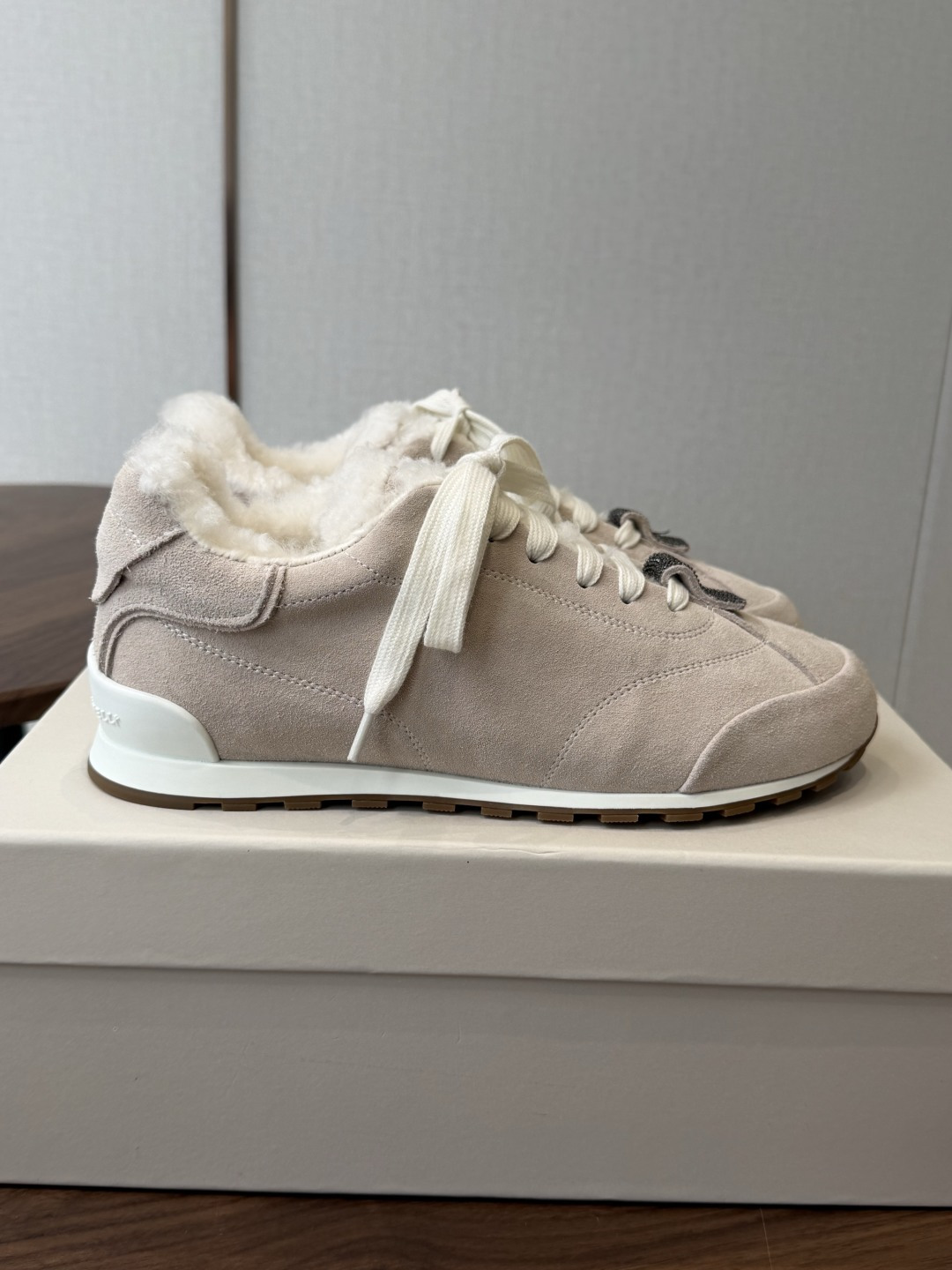 Brunello Cucinelli 26ss最新 Bc 系带 羊毛休闲鞋 鞋面进口麂皮/进口牛皮 内里进口羊毛/羊 Brunello Cucinelli 26ss最新 Bc 系带 羊毛休闲鞋 鞋面进口麂皮/进口牛皮 内里进口羊毛/羊
