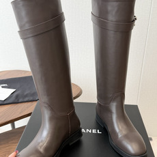 Chanel 26ss香奈儿中古款 切尔西 短靴 秋冬中古款 上脚特显腿型百搭 任何仙女都可以轻松驾驭 鞋面: Chanel 26ss香奈儿中古款 切尔西 短靴 秋冬中古款 上脚特显腿型百搭 任何仙女都可以轻松驾驭 鞋面: