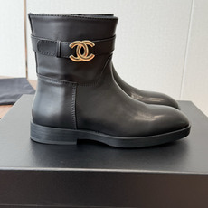 Chanel 26ss香奈儿中古款 切尔西 短靴 秋冬中古款 上脚特显腿型百搭 任何仙女都可以轻松驾驭 鞋面: Chanel 26ss香奈儿中古款 切尔西 短靴 秋冬中古款 上脚特显腿型百搭 任何仙女都可以轻松驾驭 鞋面: